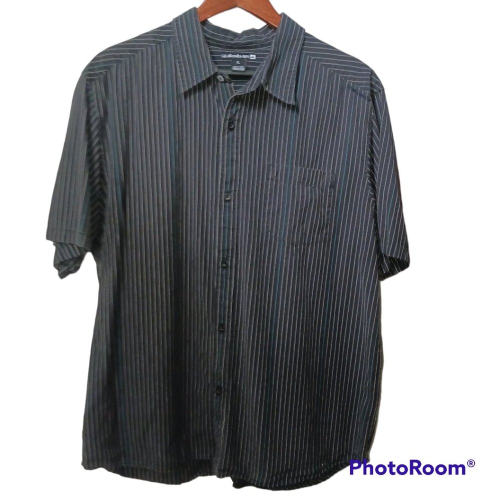 Mens Quiksilver black collar shirt (XL)
